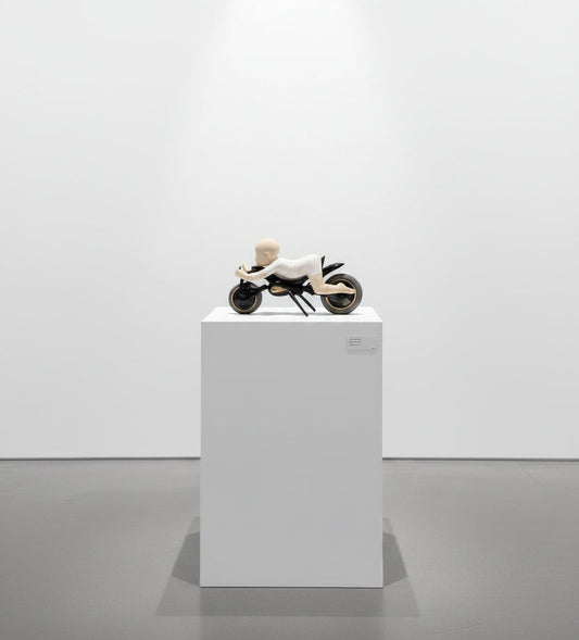 roidworksgallery 林茂樹「1/2(half)OO」 鋳込み技法、磁器、ボルト、ナット等 / Slip casting, porcelain, bolts, nuts, etc.